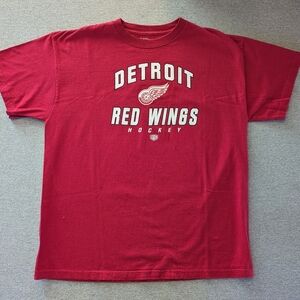 Detroit Red Wings red t-shirt men's large old time hockey